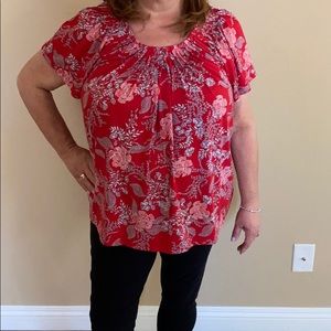 Short sleeve top